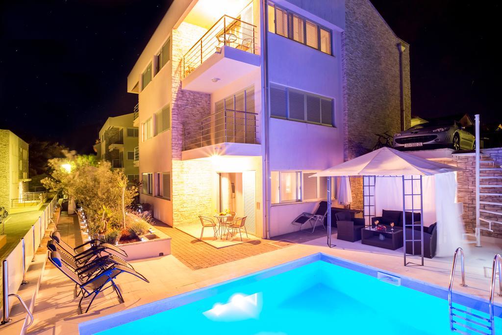 Apartment Falcon Stari Grad  Zimmer foto
