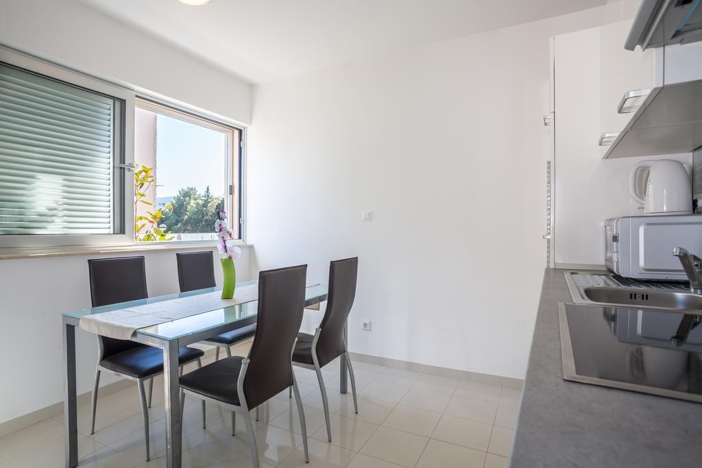 Apartment Falcon Stari Grad  Zimmer foto